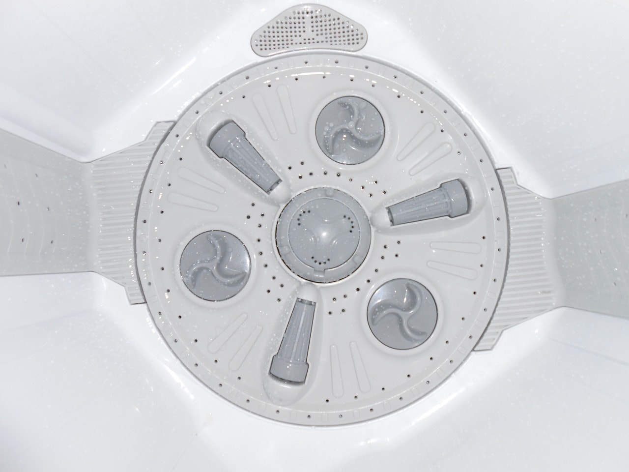 Washing Machine Agitators VS Impellers Which Is Best?