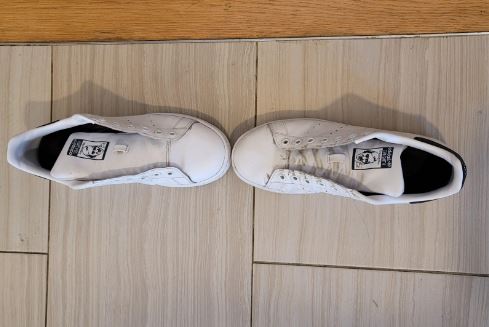 how to clean white shoes