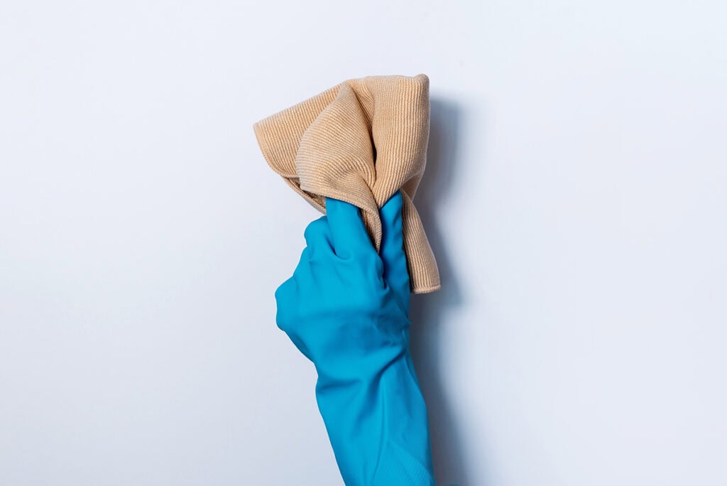 wipe dryer with damp cloth
