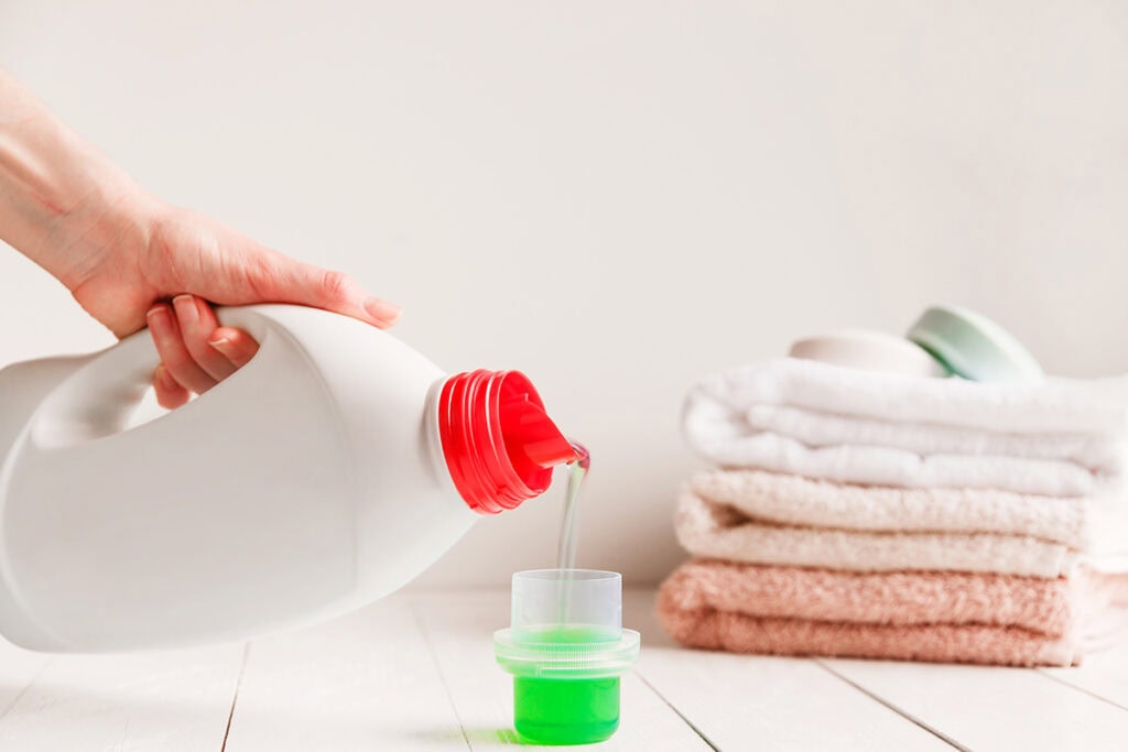 how to remove sweat smells