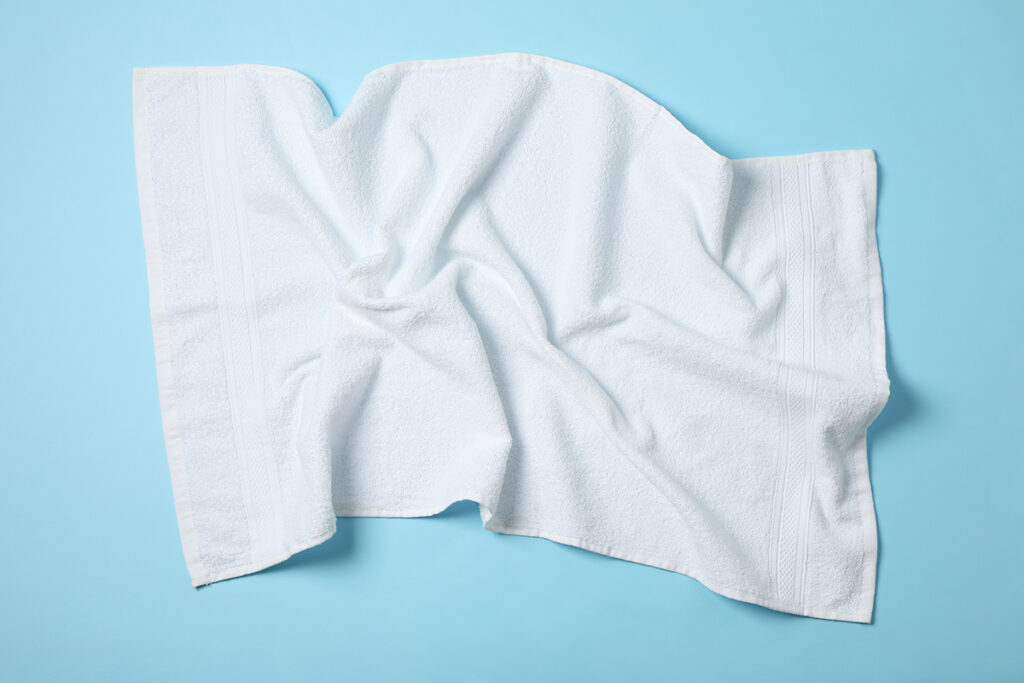 lay towel