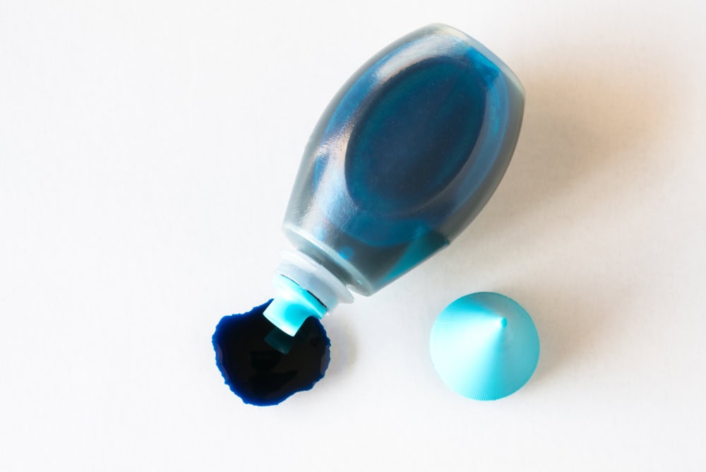 dark food coloring