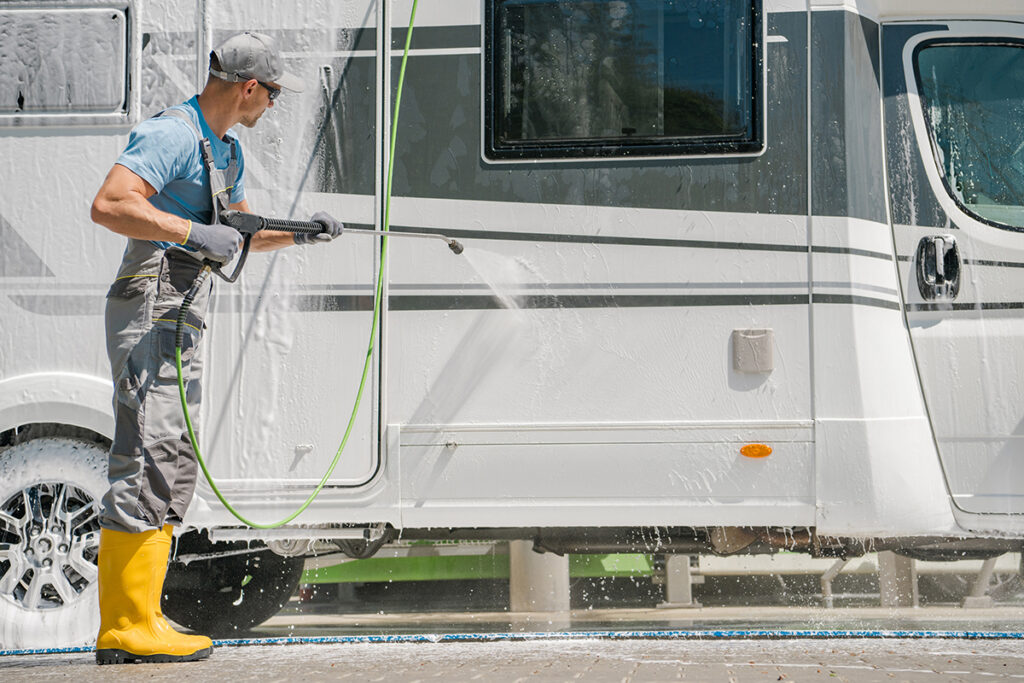cleaning rv exterior