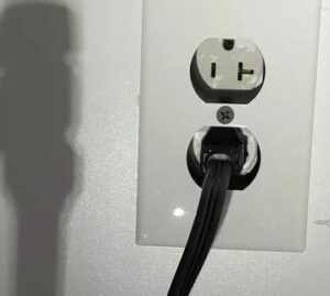 garbage disposal plug