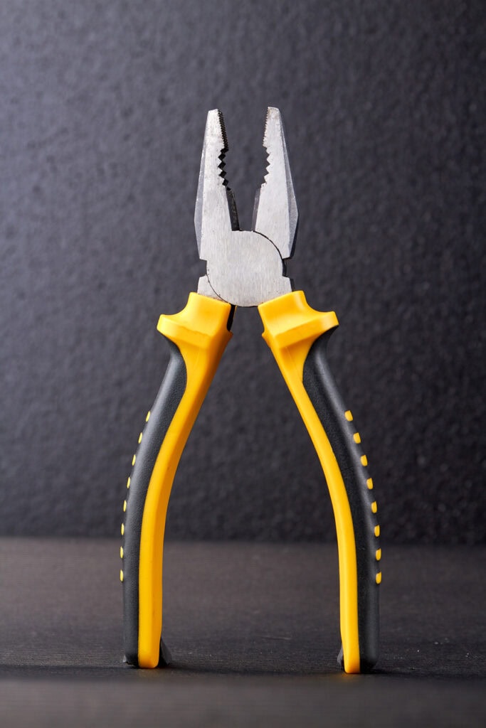 pliers