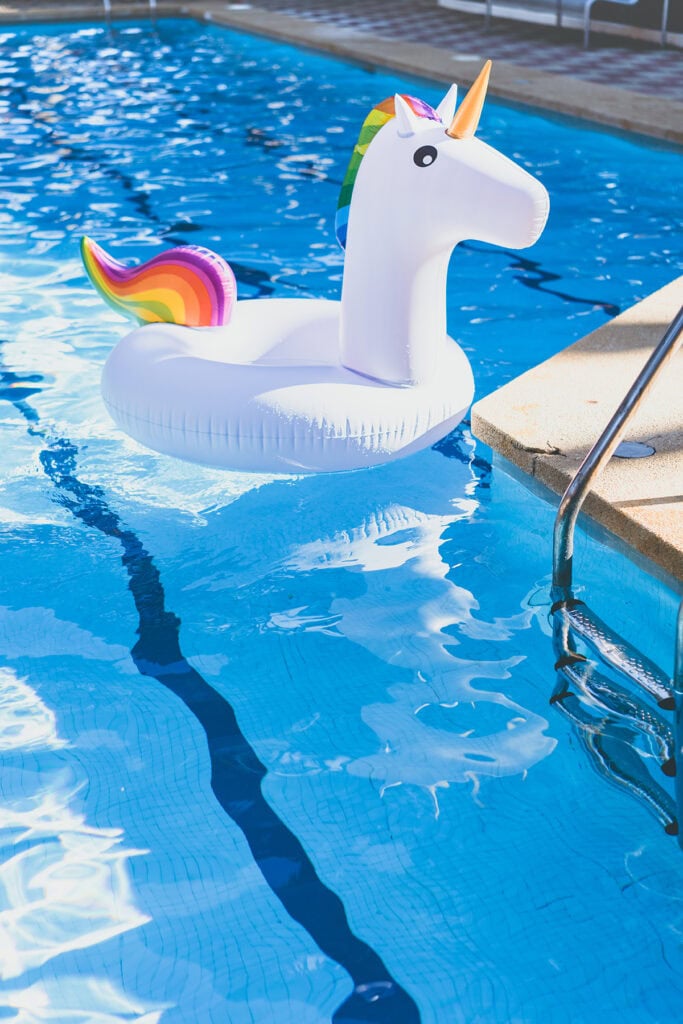 remove pool accessories