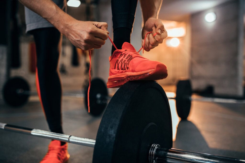 benefits of wearing weightlifting shoes1