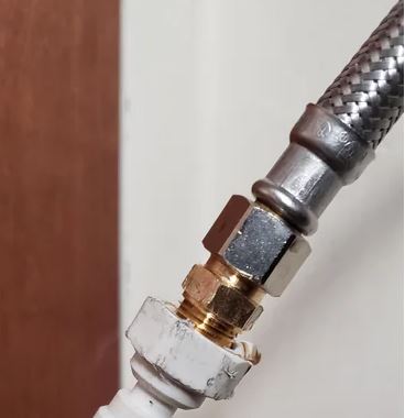 fridge water supply line
