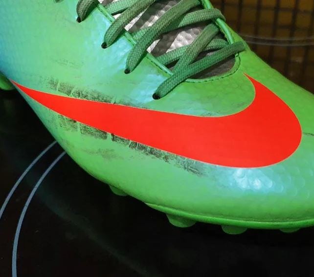 clean cleats surface