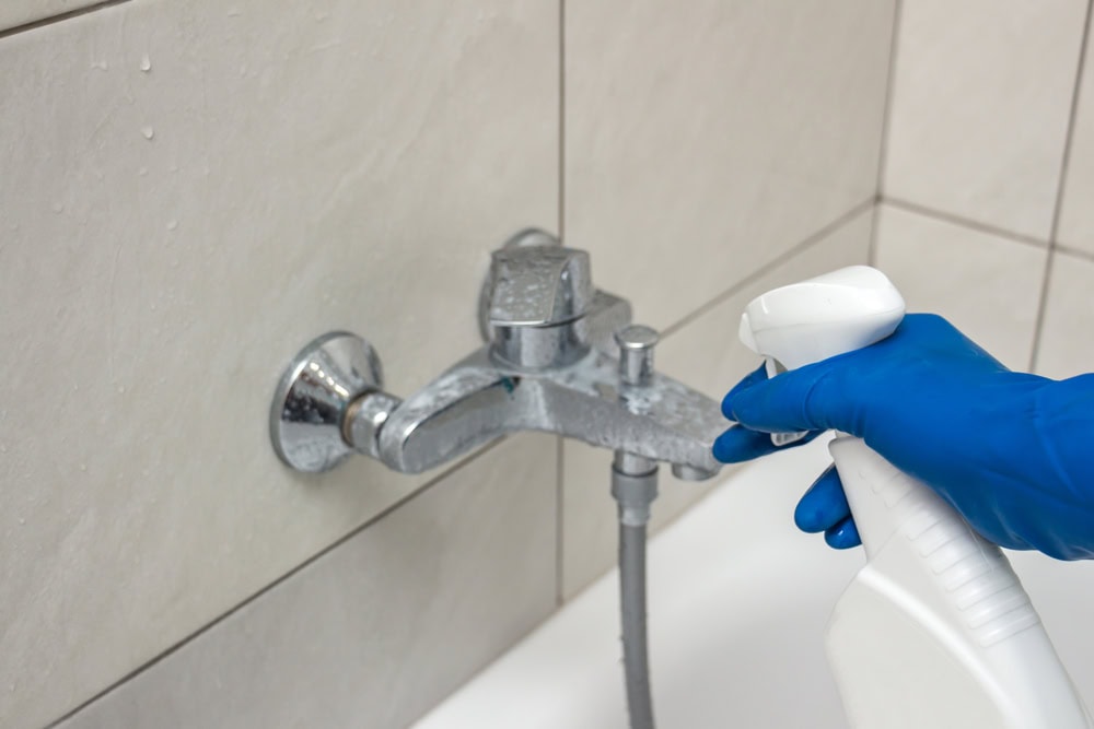 spray soap scum